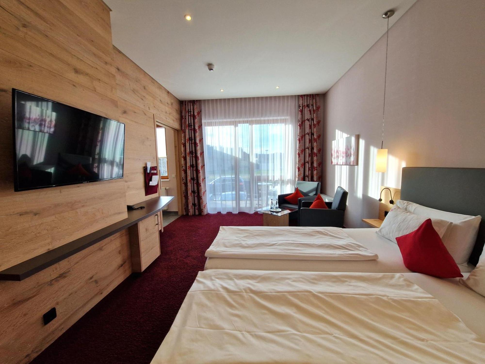 Mosers Blume Relax & Genuss Hotel Хаслах-им-Кинцигталь Экстерьер фото