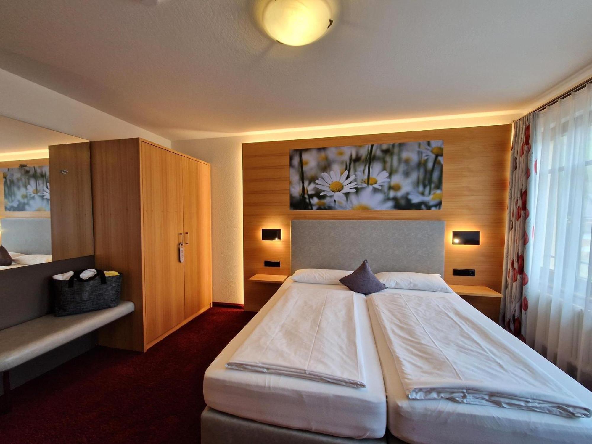 Mosers Blume Relax & Genuss Hotel Хаслах-им-Кинцигталь Экстерьер фото