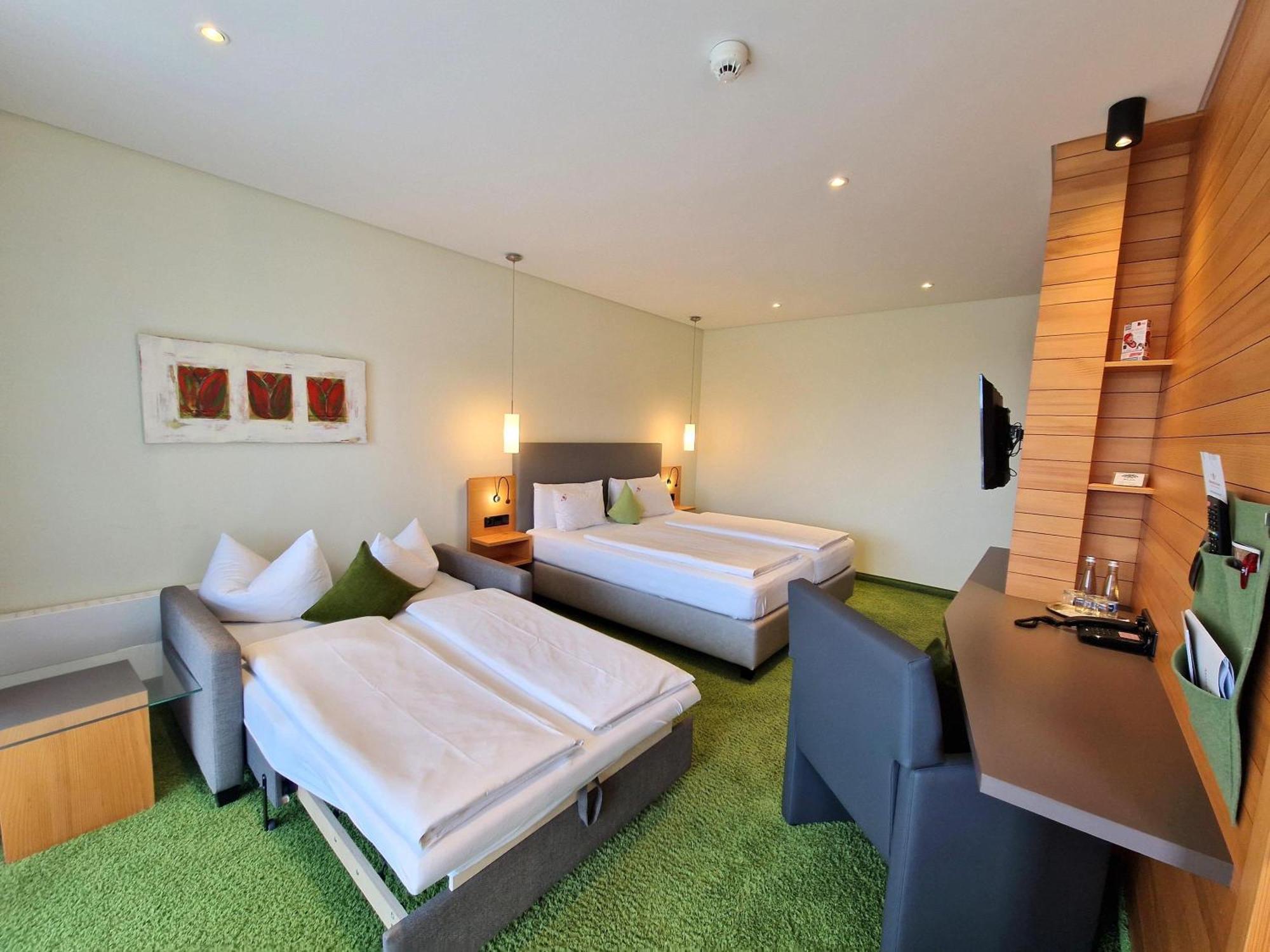 Mosers Blume Relax & Genuss Hotel Хаслах-им-Кинцигталь Экстерьер фото