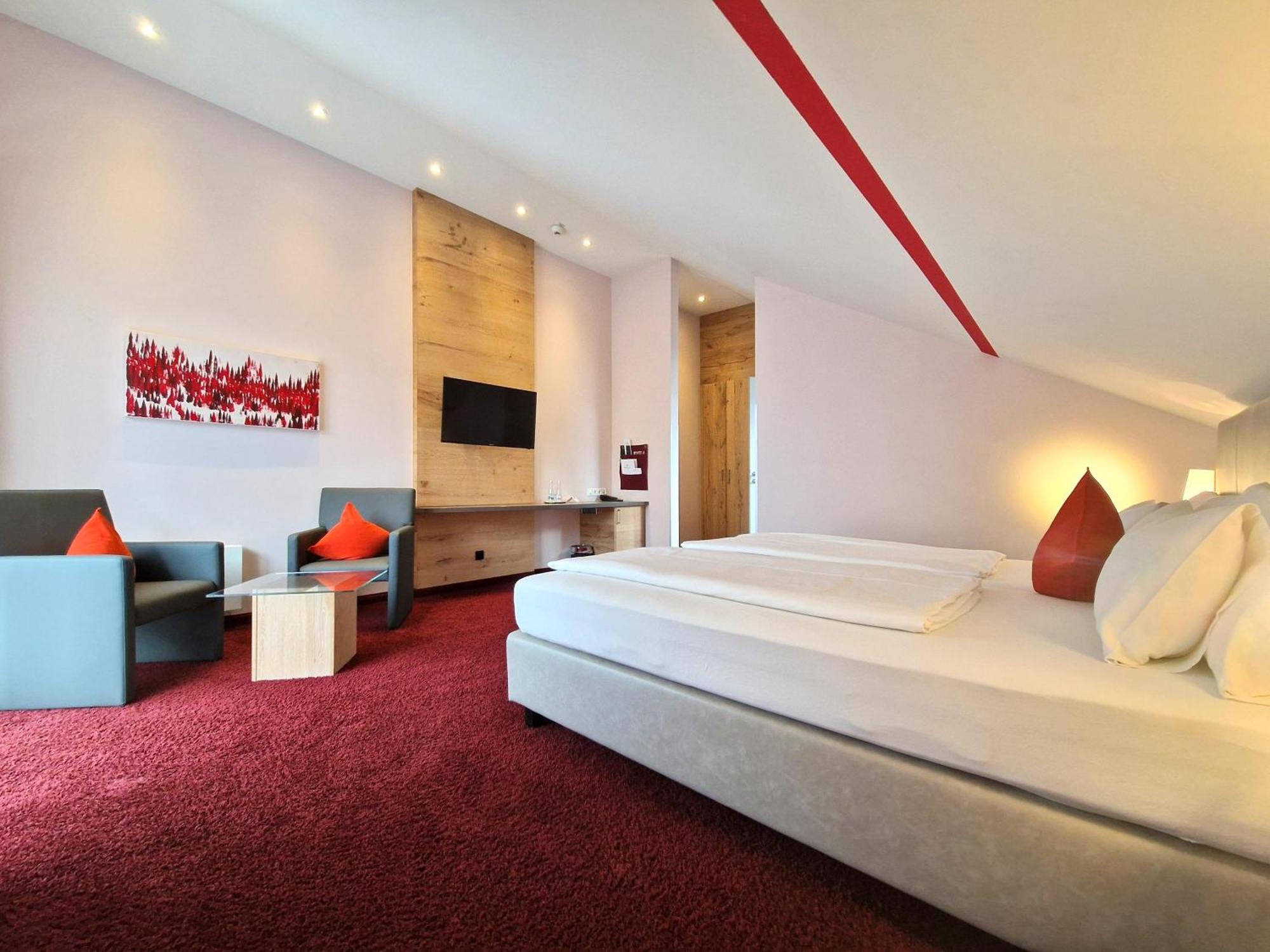 Mosers Blume Relax & Genuss Hotel Хаслах-им-Кинцигталь Экстерьер фото