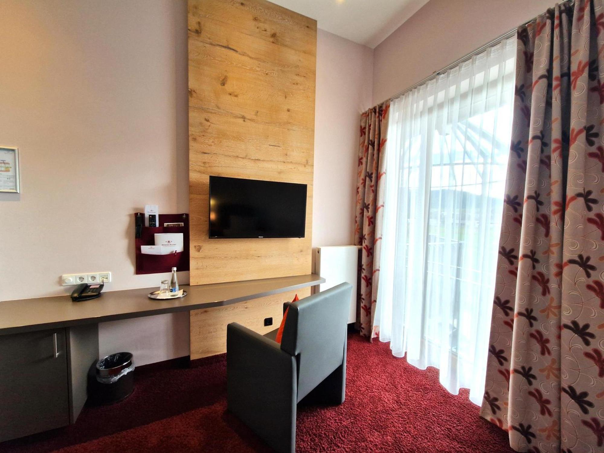 Mosers Blume Relax & Genuss Hotel Хаслах-им-Кинцигталь Экстерьер фото
