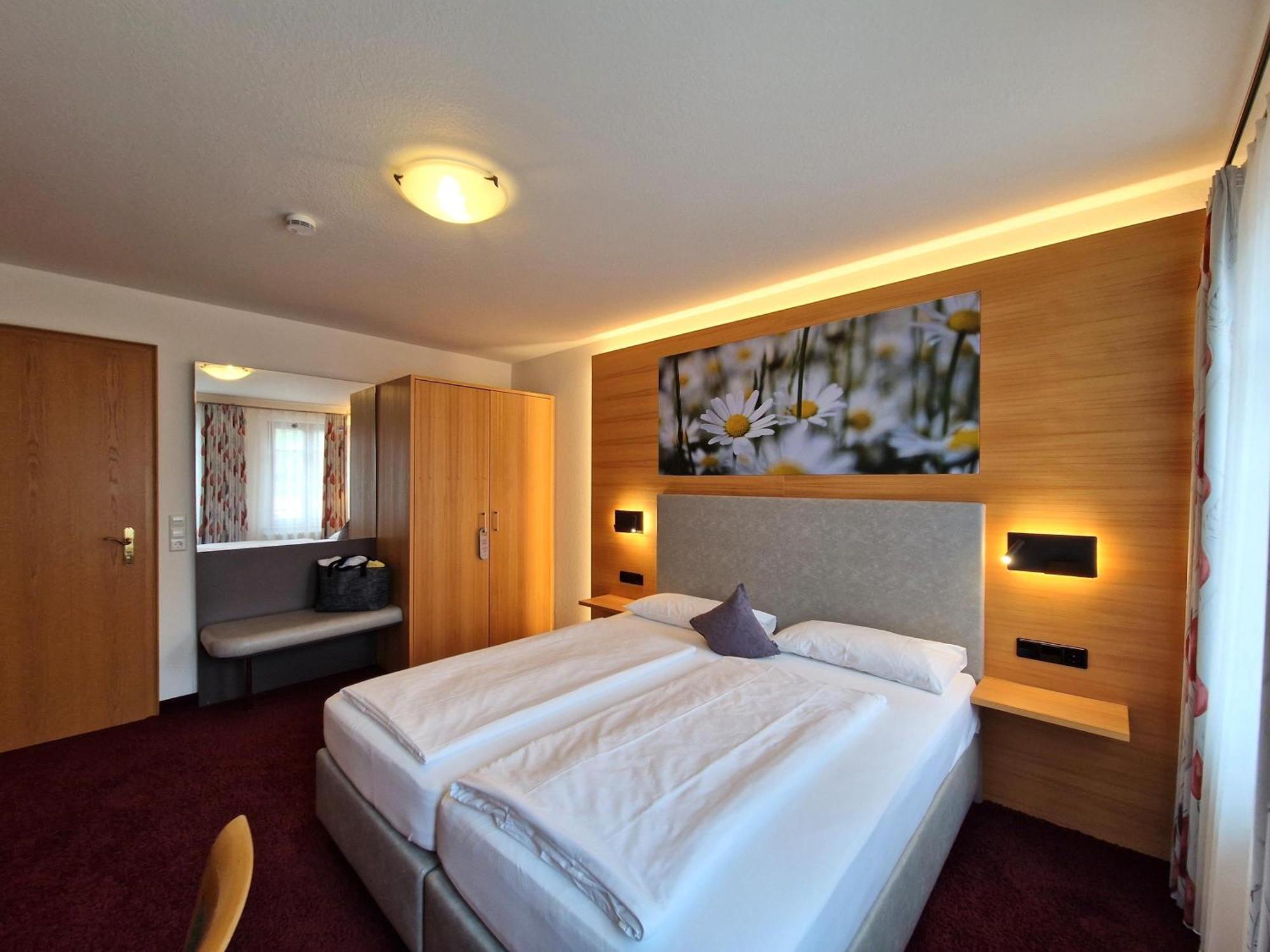Mosers Blume Relax & Genuss Hotel Хаслах-им-Кинцигталь Экстерьер фото